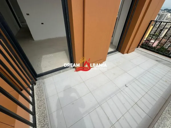Tirane, shitet apartament 2+1 , 128 m² 256.000 € 