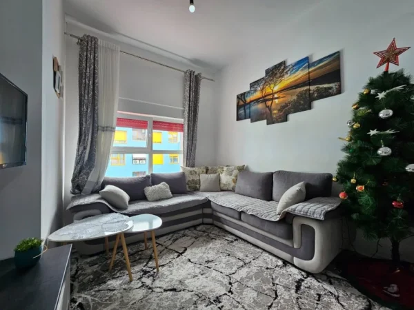 Tirane, shitet apartament 2+1+Ballkon Kati 6, 90 m² 118.500 € (Kompleksi Mangalem)