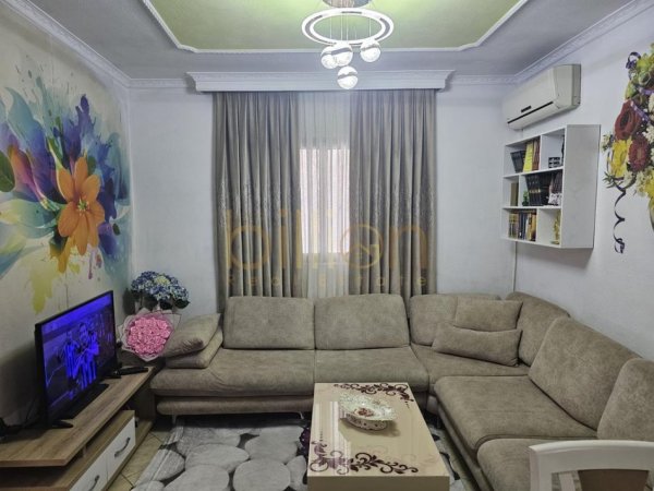 Tirane, shitet 1 Katshe , 99 m² 95.000 € (Misto mame)