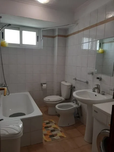 Tirane, jepet me qera apartament Kati 3, 75 m² 600 € (BLLOKU)