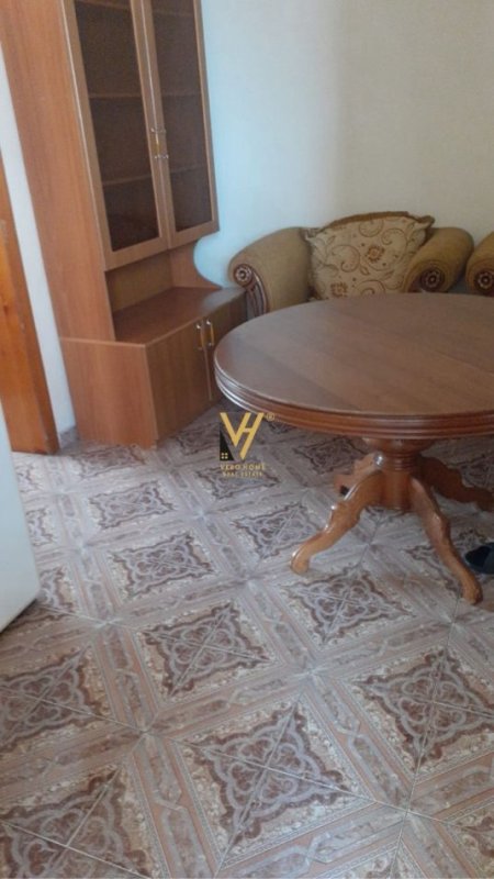 Tirane, jepet me qera apartament 3+1+Ballkon Kati 2, 120 m² 700 € (RRUGA 4 DESHMORET)