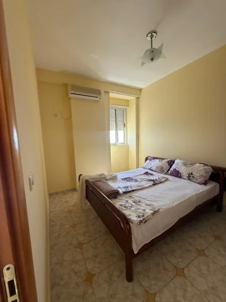 Durres Plazh, jepet me qera apartament 1+1+Aneks+Ballkon Kati 4, 50 m² 350 € (Plazh)