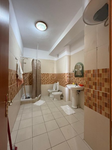 Durres Plazh, jepet me qera apartament 1+1+Aneks+Ballkon Kati 4, 50 m² 350 € (Plazh)