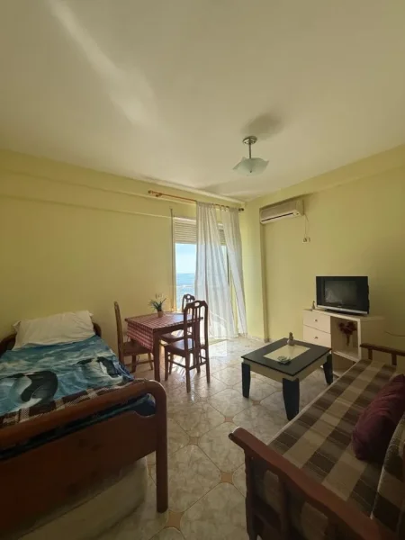 Durres Plazh, jepet me qera apartament 1+1+Aneks+Ballkon Kati 4, 50 m² 350 € (Plazh)