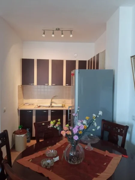 Durres, shes apartament 2+1+Ballkon Kati 4, 104 m² 135.000 € (Lagja 5 ,Durres 135.000 EURO)