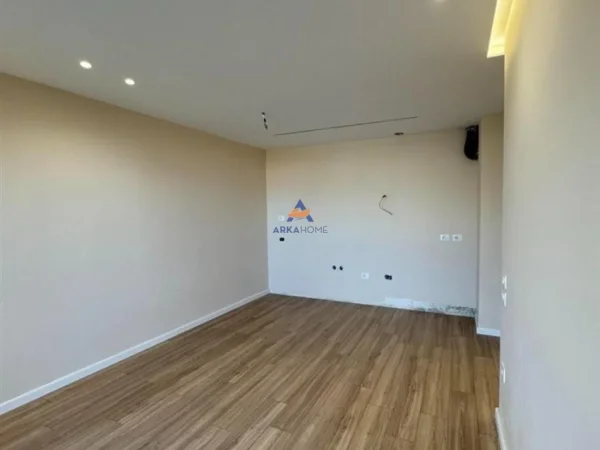 Tirane, shitet apartament 2+1+Ballkon Kati 4, 90 m² 165.000 € (GOLDEN PARK 3)