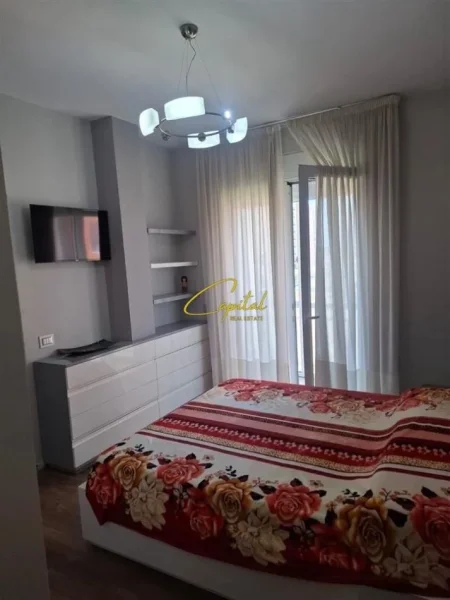 Tirane, jepet me qera apartament 2+1 Kati 3, 115 m² 500 € (ASTIR)