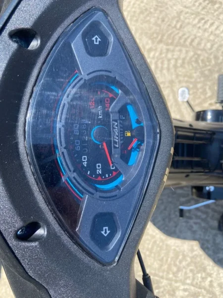 Tirane, shes motor lifan , e zeze 1.300 km 1.000 €