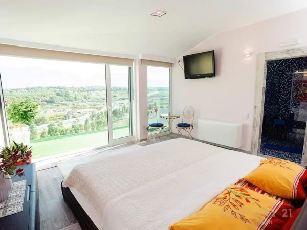 Tirane, jepet me qera apartament+verande | Penthouse 2+1 Kati 6, 203 m² 1.700 € 