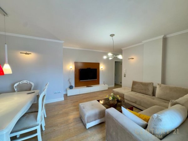 Tirane, jepet me qera apartament 3+1+Ballkon Kati 6, 120 m² 1.150 € 