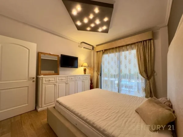 Tirane, jepet me qera apartament 3+1+Ballkon Kati 6, 120 m² 1.150 € 