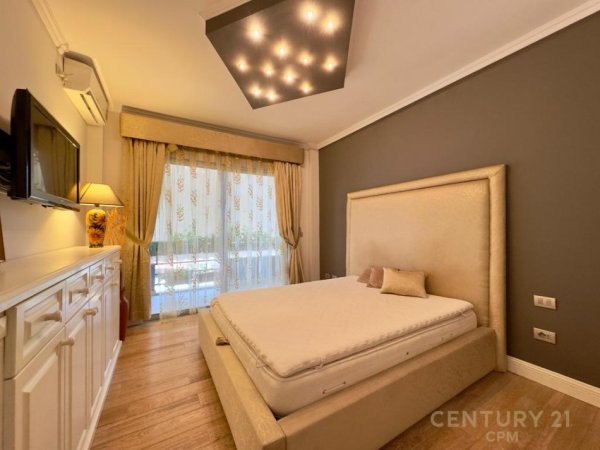 Tirane, jepet me qera apartament 3+1+Ballkon Kati 6, 120 m² 1.150 € 