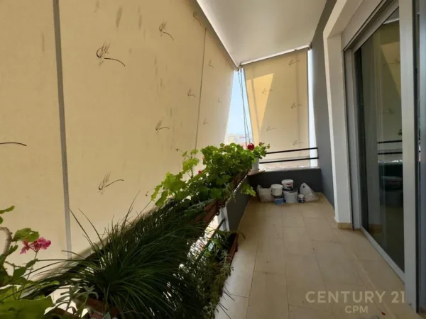 Tirane, jepet me qera apartament 3+1+Ballkon Kati 6, 120 m² 1.150 € 