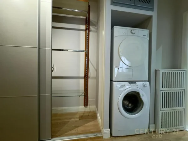 Tirane, jepet me qera apartament 3+1+Ballkon Kati 6, 120 m² 1.150 € 