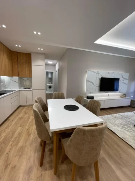 Tirane, shitet apartament 2+1+Ballkon Kati 3, 90 m² 199.999 € (Perball Delijorgjit)