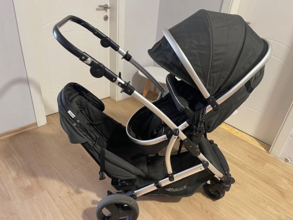 Tirane, shes Shes karroce per femije 300 €