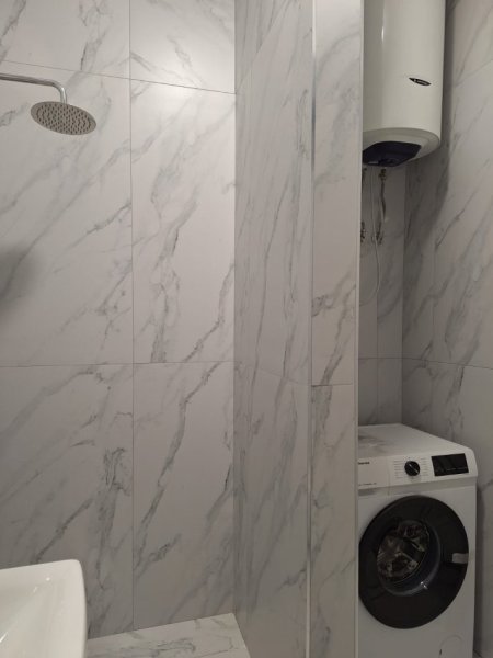 Tirane, jepet me qera apartament 2+1 Kati 4, 86 m² 460 € (KOMPLEKSI KAIMI, ALI DEMI) PA KOMISION