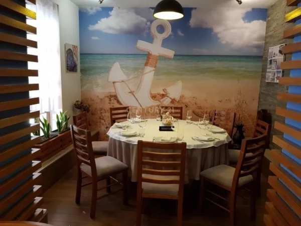 Tirane, shitet bar-resorant Kati 1, 147 m² 365.000 € 