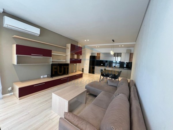 Tirane, jepet me qera apartament 1+1 Kati 5, 74 m² 600 € (RRUGA E DIBRES)