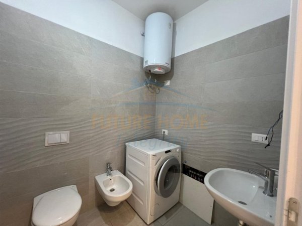 Tirane, jepet me qera apartament 1+1 Kati 5, 74 m² 600 € (RRUGA E DIBRES)
