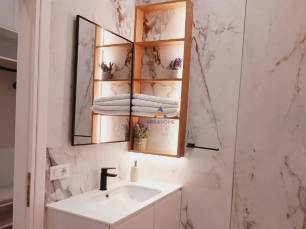 Vlore, shitet apartament 2+1+Ballkon Kati 3, 77 m² 160.000 € (RRUGA MISTO MELE,VLORE)