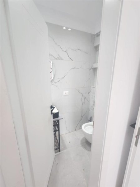 Tirane, shitet apartament 2+1 Kati 7, 91 m² 235.000 € (kika 2)