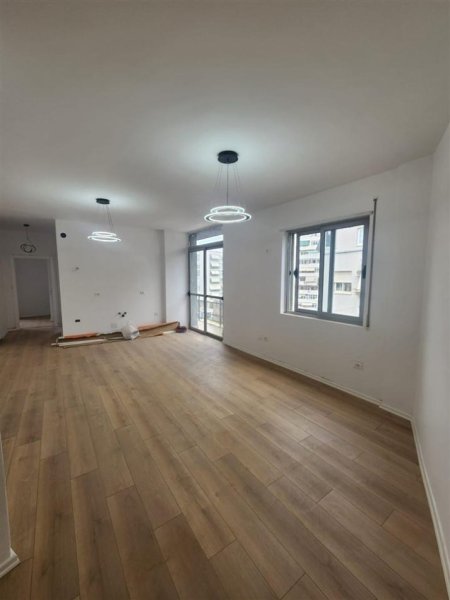 Tirane, shitet apartament 2+1 Kati 7, 91 m² 235.000 € (kika 2)