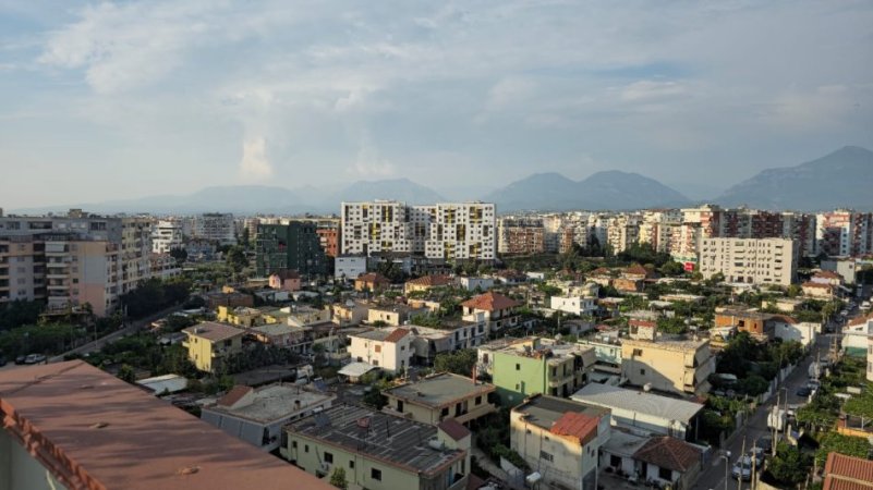 Tirane, jepet me qera apartament 2+1 Kati 11, 300 m² 1.500 € (Yzberisht)