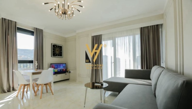 Tirane, jepet me qera apartament 1+1+Ballkon Kati 7, 70 m² 750 € (KOMUNA E PARISIT)
