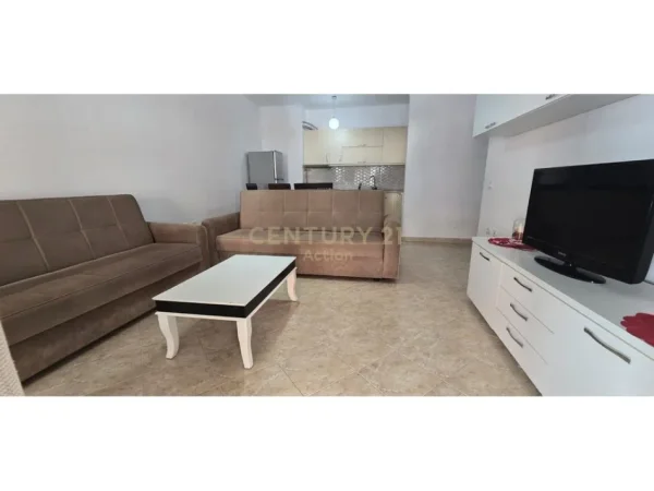 Tirane, jepet me qera 2+1+Ballkon Kati 3, 107 m² 420 € 