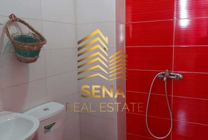 Tirane, jepet me qera apartament 1+1 Kati 2, 50 m² 300 € (Rruga Siri Kodra)