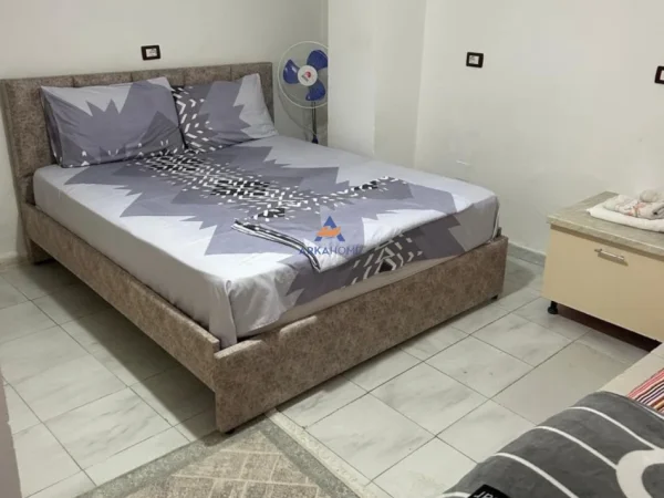 Tirane, jepet me qera apartament 1+1+Ballkon Kati 1, 67 m² 418 € (PAZARI I RI)