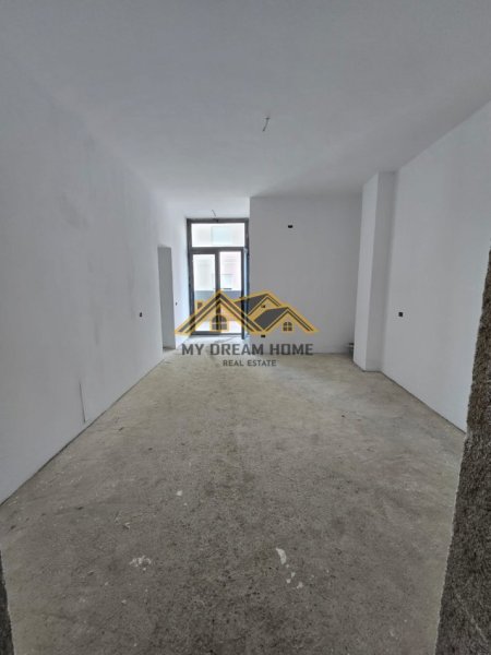 Durres, shitet apartament 2+1+Ballkon Kati 4, 190 m² 360.000 € (Vollga)