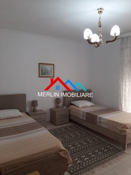 Tirane, jepet me qera apartament 2+1+Ballkon Kati 3, 75 m² 600 € (RRUGA BARRIKADA 8)