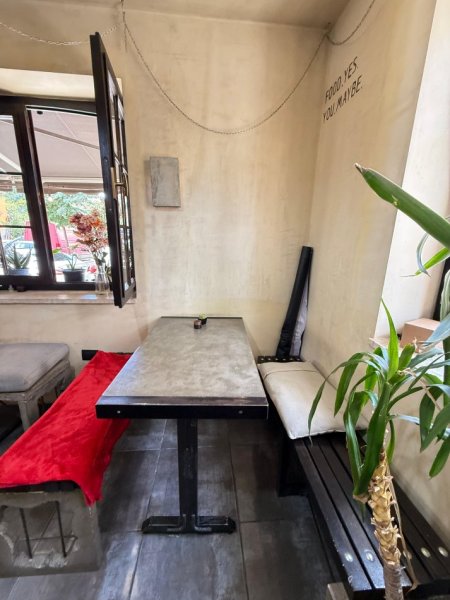 Tirane, shitet ambjent biznesi , 