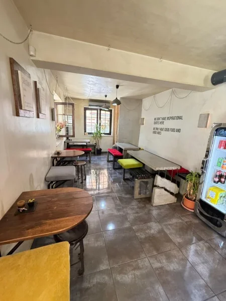 Tirane, shitet ambjent biznesi , 