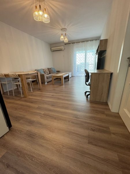Tirane, jepet me qera apartament 2+1 Kati 4, 120 m² 800 € (Kompleksi Kolombo)