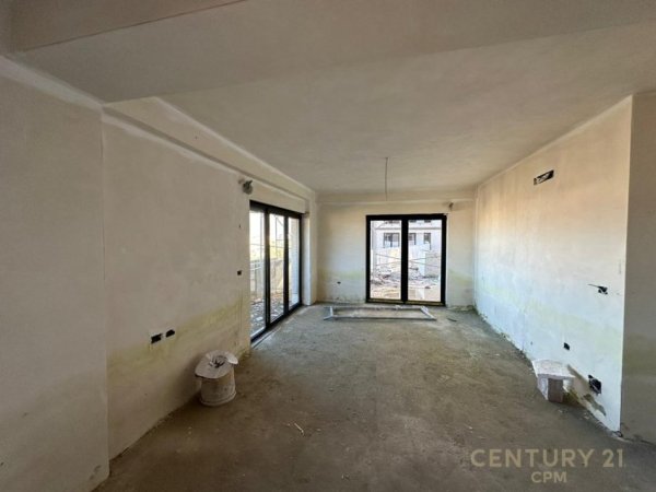 Tirane, shes apartament 2+1 Kati 3, 182 m² 233.000 € (rezidenca kodra e diellit)