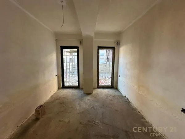 Tirane, shes apartament 2+1 Kati 3, 182 m² 233.000 € (rezidenca kodra e diellit)