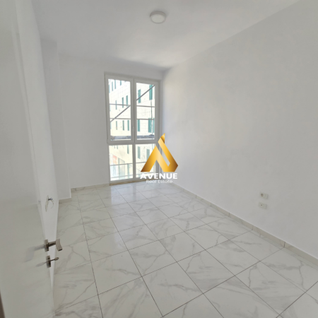 Green and White Minimalist House for Sale Facebook Post - 2025-06-18T110437.061.png