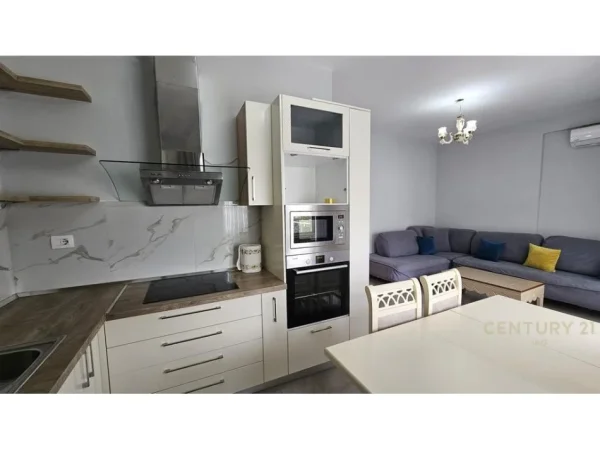 Durres, shes apartament 2+1+Ballkon , 92 m² 225.000 € (gjiri i lalezit)