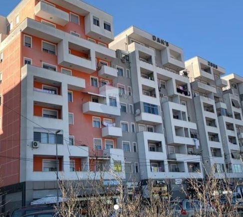 Tirane, jepet me qera apartament 2+1 Kati 4, 80 m² 500 € (Jepet me Qera Apartament 2+1 – Yzberisht, përballë KMY)