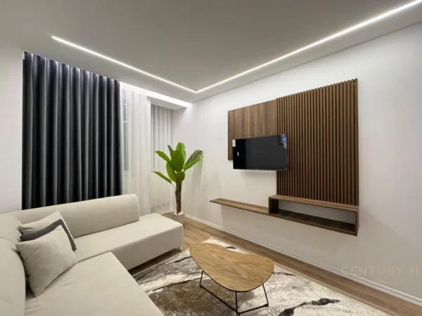 Tirane, shes apartament 1+1 Kati 5, 70 m² 185.000 € (Rruga fortuzi)