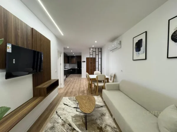 Tirane, shes apartament 1+1 Kati 5, 70 m² 185.000 € (Rruga fortuzi)