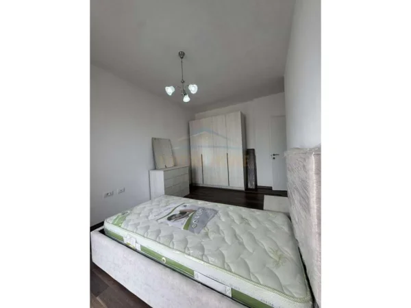 Tirane, jepet me qera apartament 2+1 Kati 3, 88 m² 500 € (KOMPLEKSI JOLLA)  UNA54125