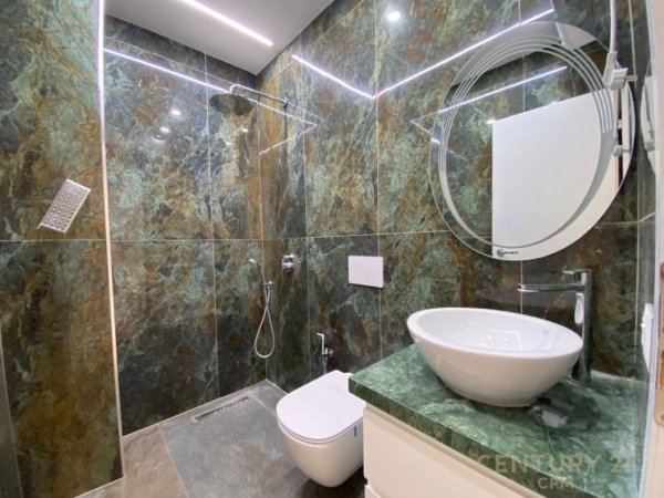 Tirane, jepet me qera apartament 1+1 Kati 6, 81 m² 650 € (Rruga Siri Kodra)