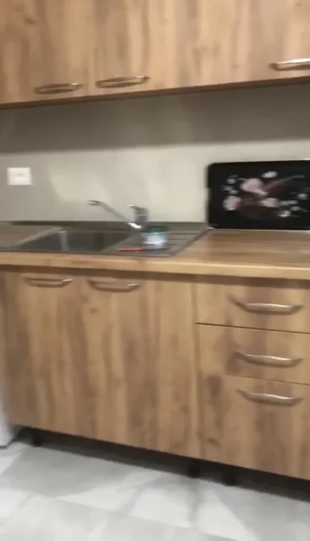 Tirane, jepet me qera garsonier Kati 1, 41 m² 300 € (Ali Demi)