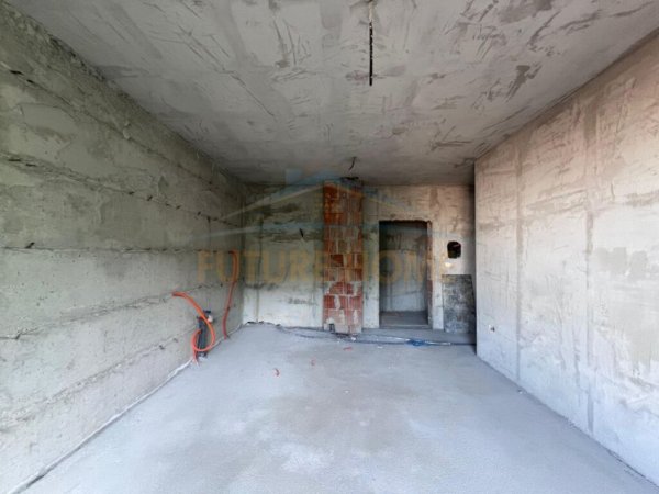 Tirane, shitet apartament 3+1 Kati 5, 120 m² 169.260 € (5 Maji)