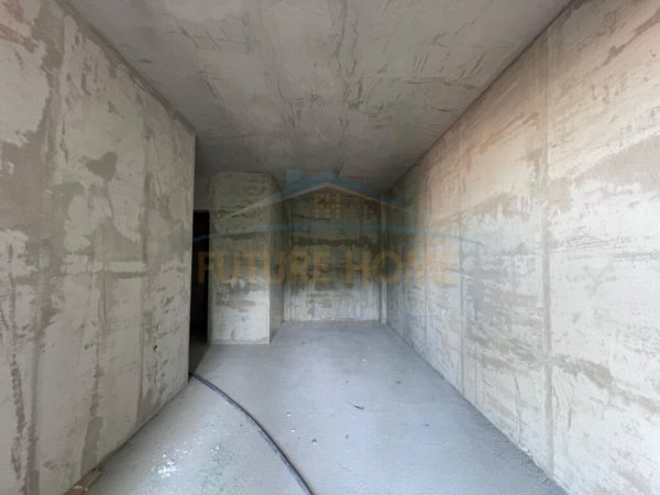 Tirane, shitet apartament 3+1 Kati 5, 120 m² 169.260 € (5 Maji)