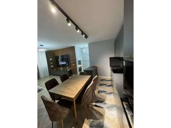 Tirane, jepet me qera apartament 1+1+Ballkon Kati 4, 90 m² 400 €  FRESK   UNA54130